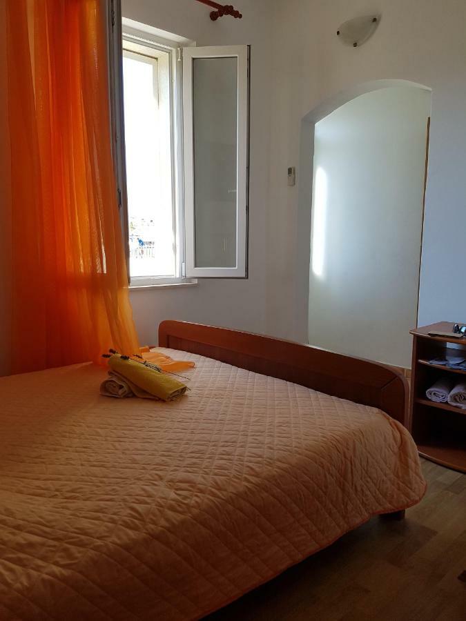 Room Cvita Trogir Exterior foto