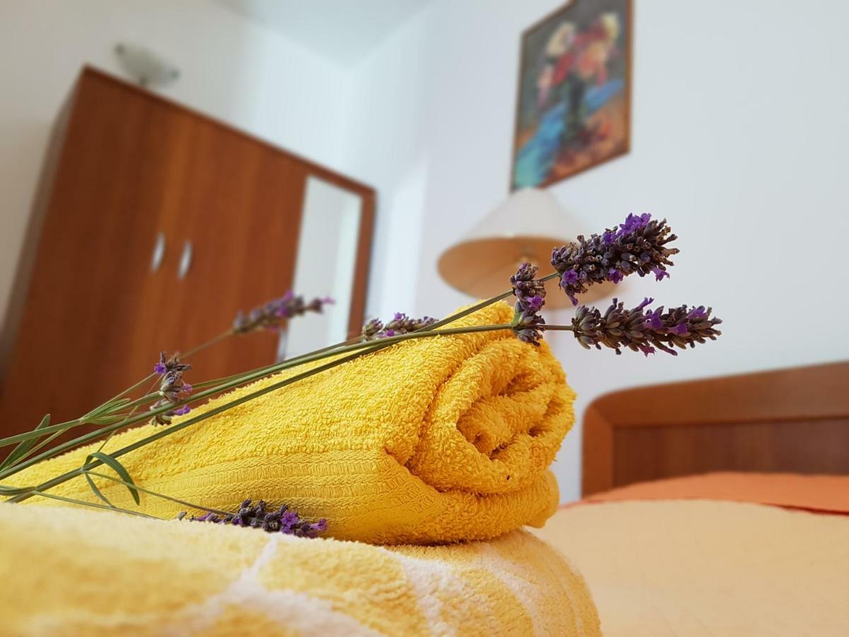 Room Cvita Trogir Exterior foto